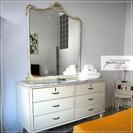Room Al Centro Fanizza Альберобелло Экстерьер фото